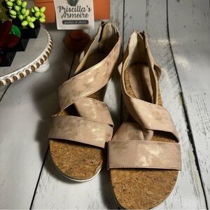 ADRIENNE VITADINNI Size 11 Cecilia Wedge Sandals Rose Gold